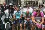 Il momento alla partenza dell'11a tappa in ricordo dell'amico Fabio Saccani